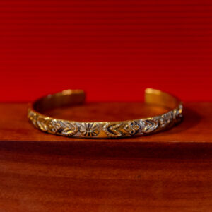 Pulsera de bronce dibujos varios